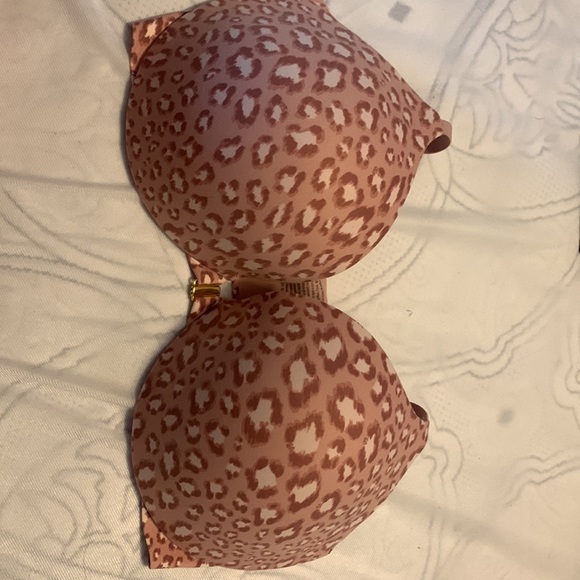 Perfect Shape Victoria Secret Bra - Picture 2 of 4